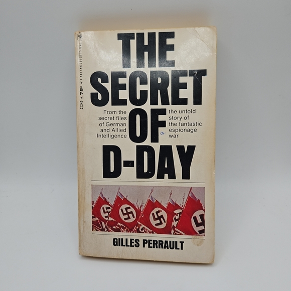 The Secret of D-Day by Gilles Perrault - Picture 1 of 7